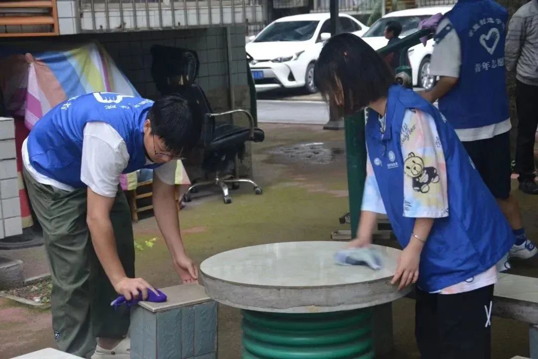 C:\Users\Administrator\Documents\WeChat Files\wxid_5935w0rr9epj12\FileStorage\Temp\bf487f06494503d66d443e02a2768065.jpg C:\Users\Administrator\Documents\WeChat Files\wxid_5935w0rr9epj12\FileStorage\Temp\bf487f06494503d66d443e02a2768065.jpg