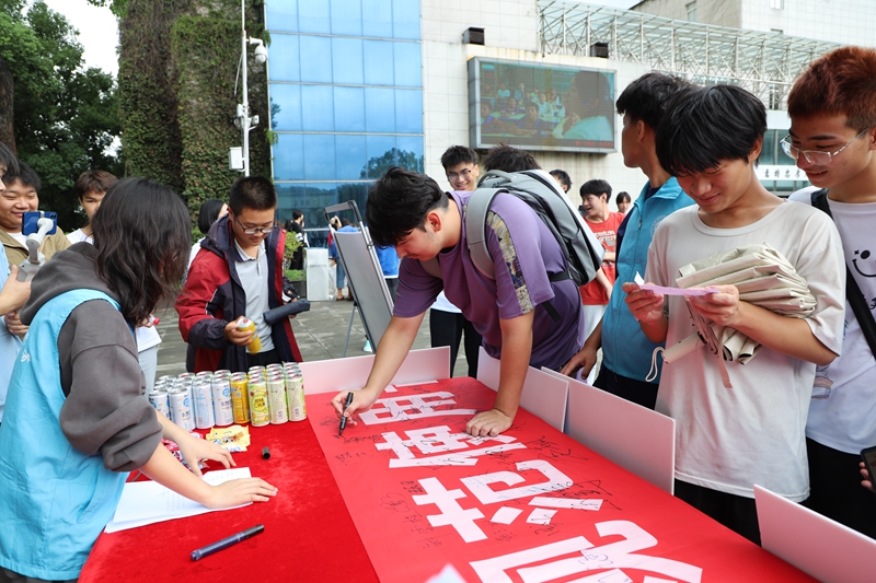 IMG_0061.jpg IMG_0061.jpg